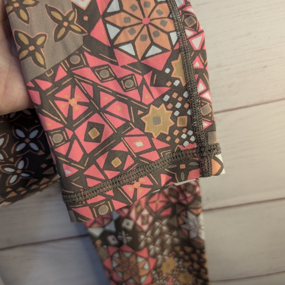 Nwot RARE Aerie Beautiful Colorful Bohemian Pattern Leggings Size Small - Picture 6 of 7